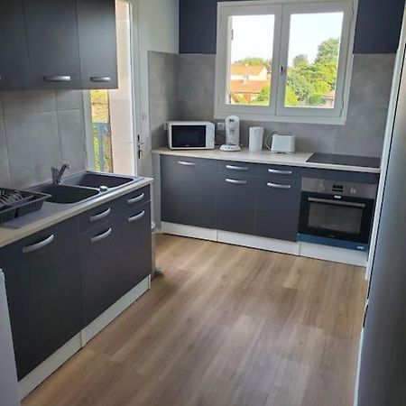 LʼIsle-Jourdain Appartement Moderne Et Equipe מראה חיצוני תמונה